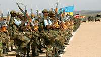 Angetretene afrikanische Soldaten
