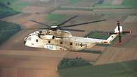 Transporthubschrauber CH-53 in der Luft