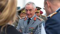 Soldat Dr. Tempel in der Nahaufname