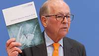 Wolfgang Ischinger in der Bundespressekonferenz