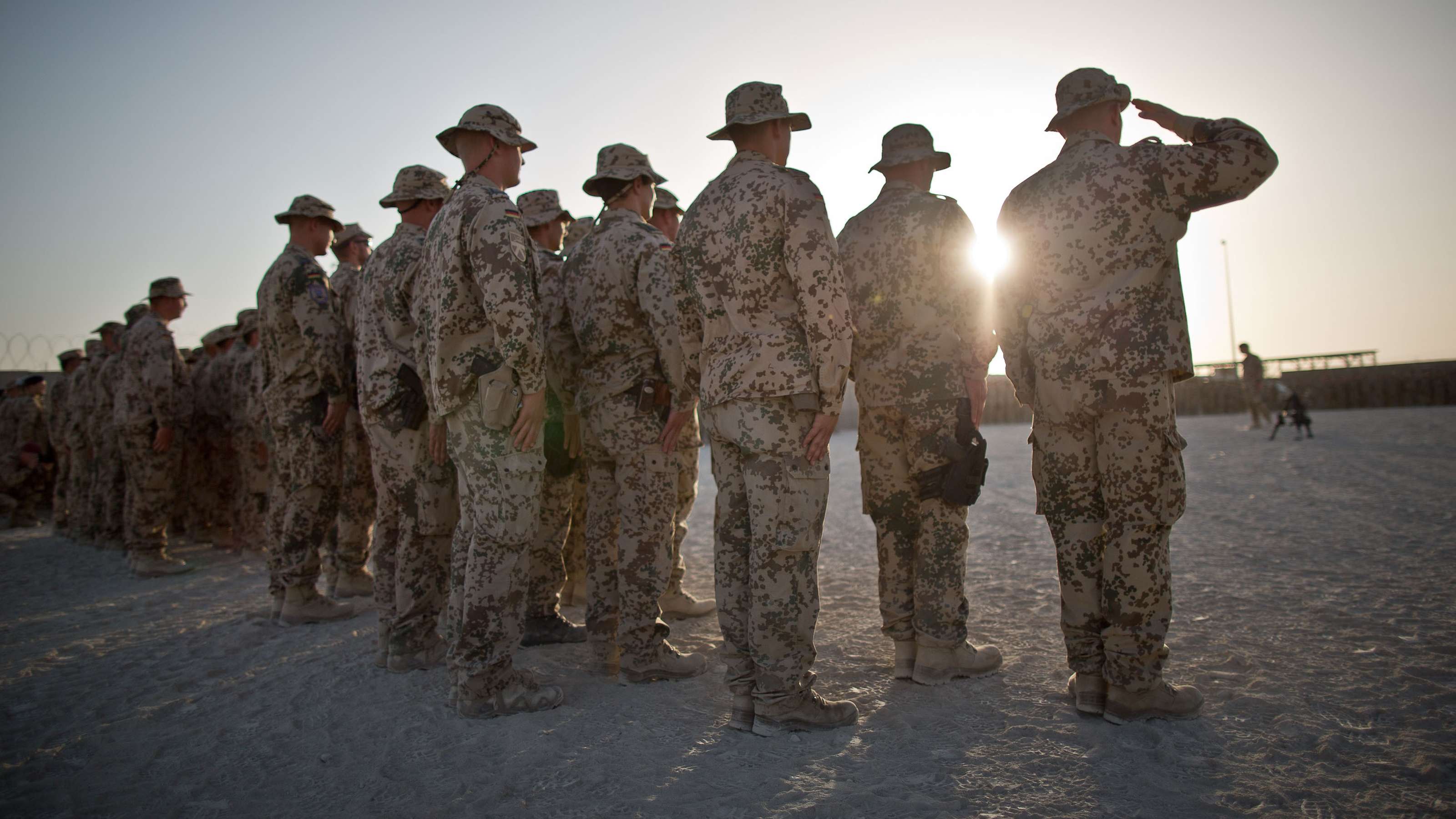 Was Verdient Ein Us Soldat Im Auslandseinsatz Bundeskabinett verlängert Auslandseinsätze