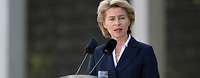 Von der Leyen am Rednerpult