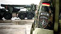 Soldat der Bundeswehr mit KFOR-Patch