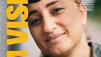 Cover des Magazins „Im Visier“ mit Foto von einer Soldatin im Porträt