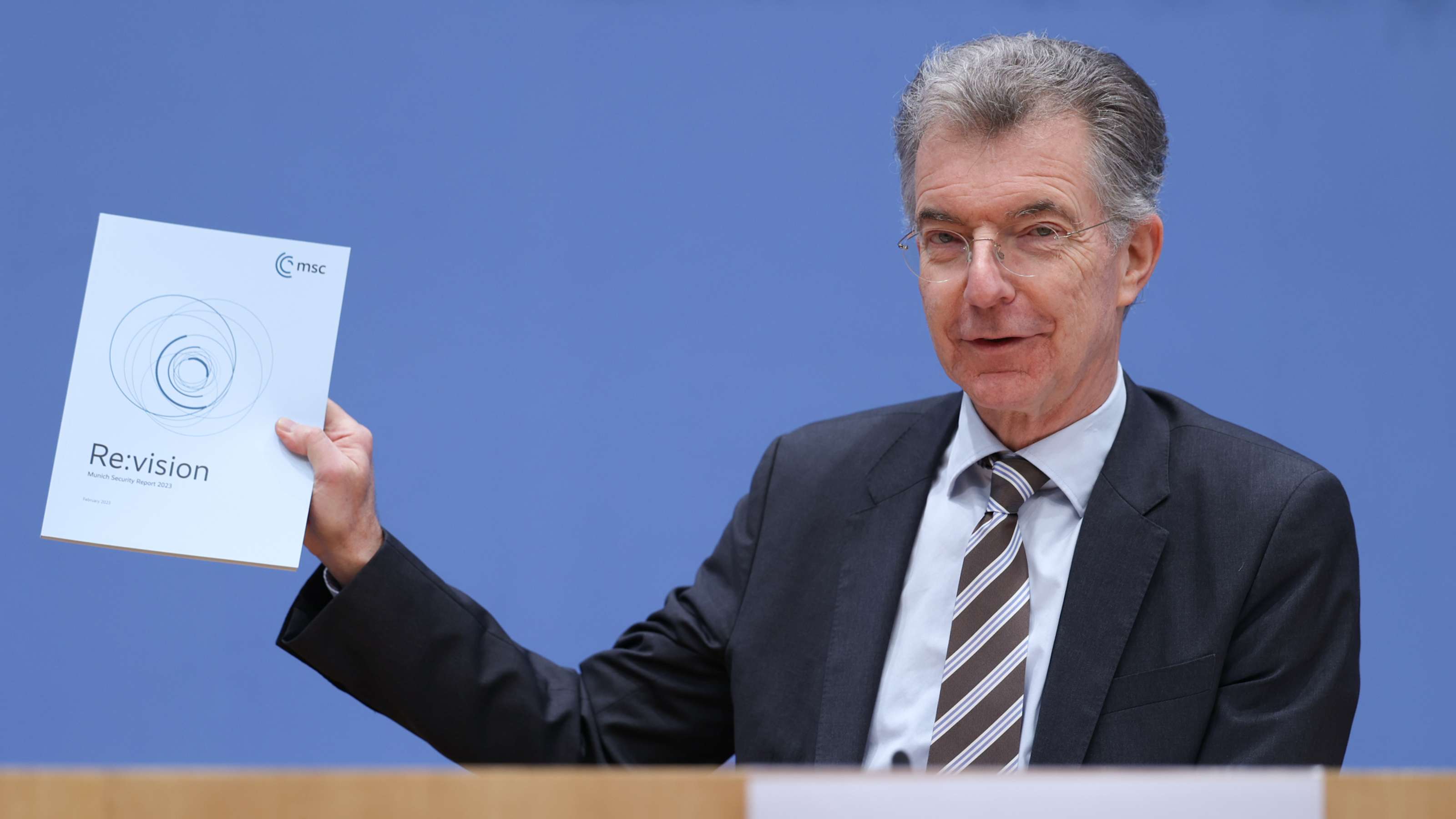  Heusgen gibt Ausblick auf Münchner Sicherheitskonferenz 2023 Bildidee 