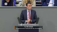 Staatssekretär Schmid am Rednerpult