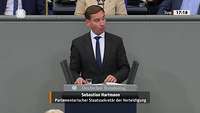 Staatssekretär Hartmann spricht im Bundestag