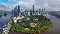 Die Skyline von Brisbane in Australien