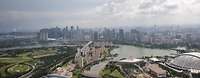 Singapur von oben, Gewässer und Hochhäuser