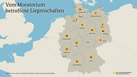 Grafik einer Deutschlandkarte, die die Anzahl betroffener Liegenschaften in den Bundesländern anzeigt