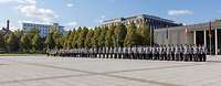 Die Ehrenformation vom Wachbataillon steht angetreten auf dem Paradeplatz