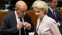 Von der Leyen und Le Drian im Gespräch