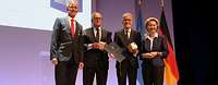Gruppenbild: Landsberg, Gegenbauer, Friedl und Von der Leyen