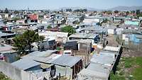 Hütten und Baracken in der Nähe von Kapstadt in Südafrika